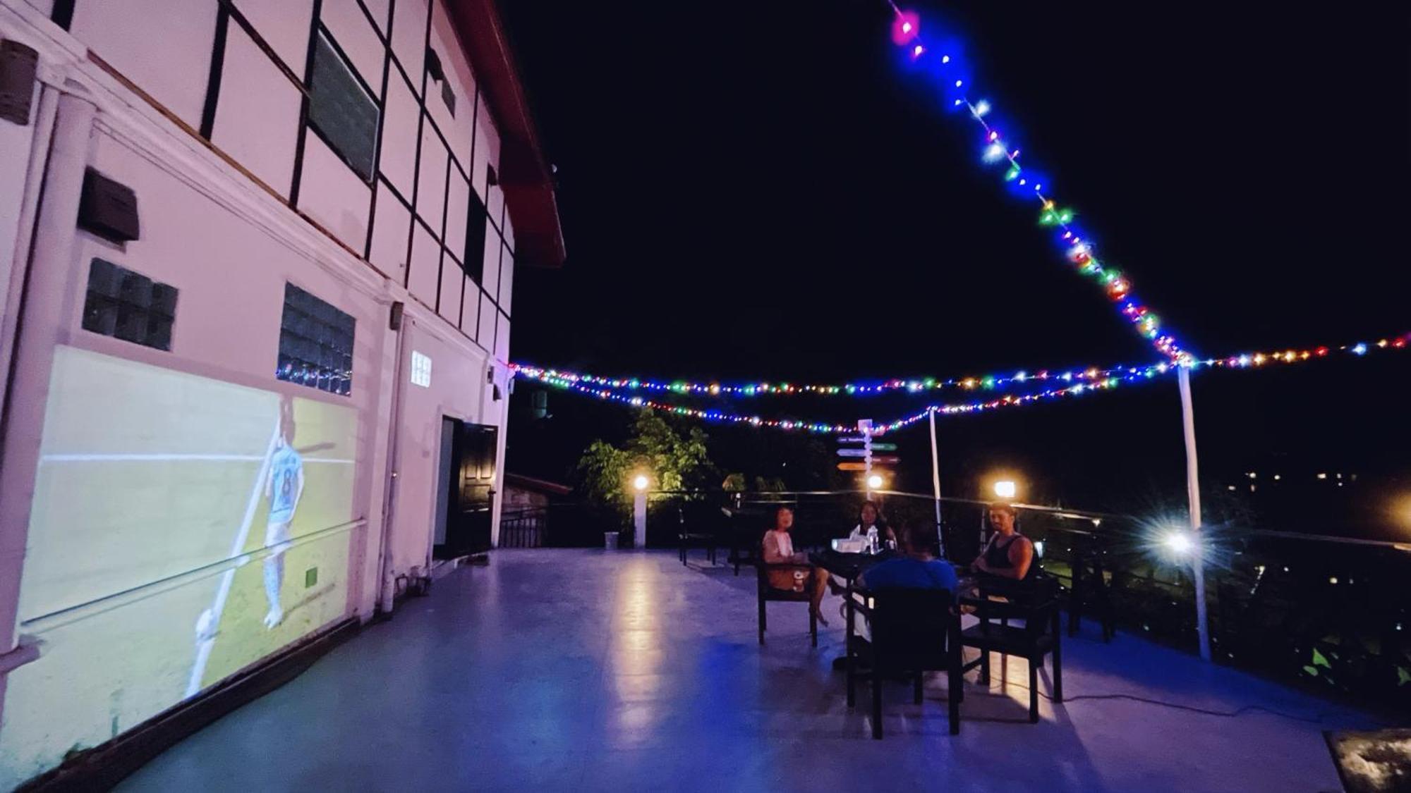 Meet Sunset Hostel Luangprabang Exterior foto